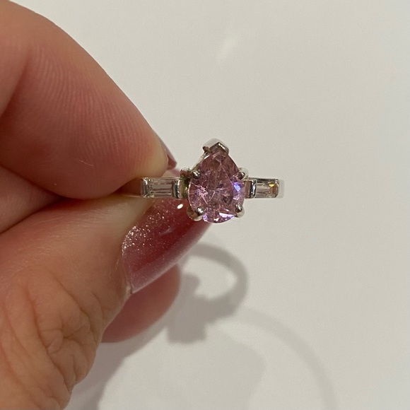 INTERGEM Pink Morganite Pear-Cut Gemstone Accent Silver Plated Ring - Size 6.5 - Picture 4 of 9